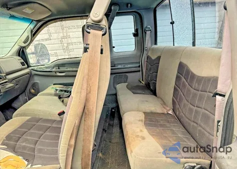 2000 Ford F250 Super Duty z USA, uszkodzony, nr VIN 3FTNX21F5YMA62552